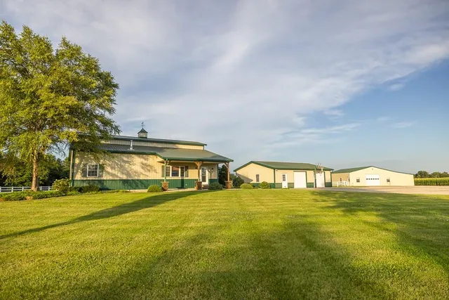 $620,000 | 520 Northeast 15504 County Road, Archie, MO 64725