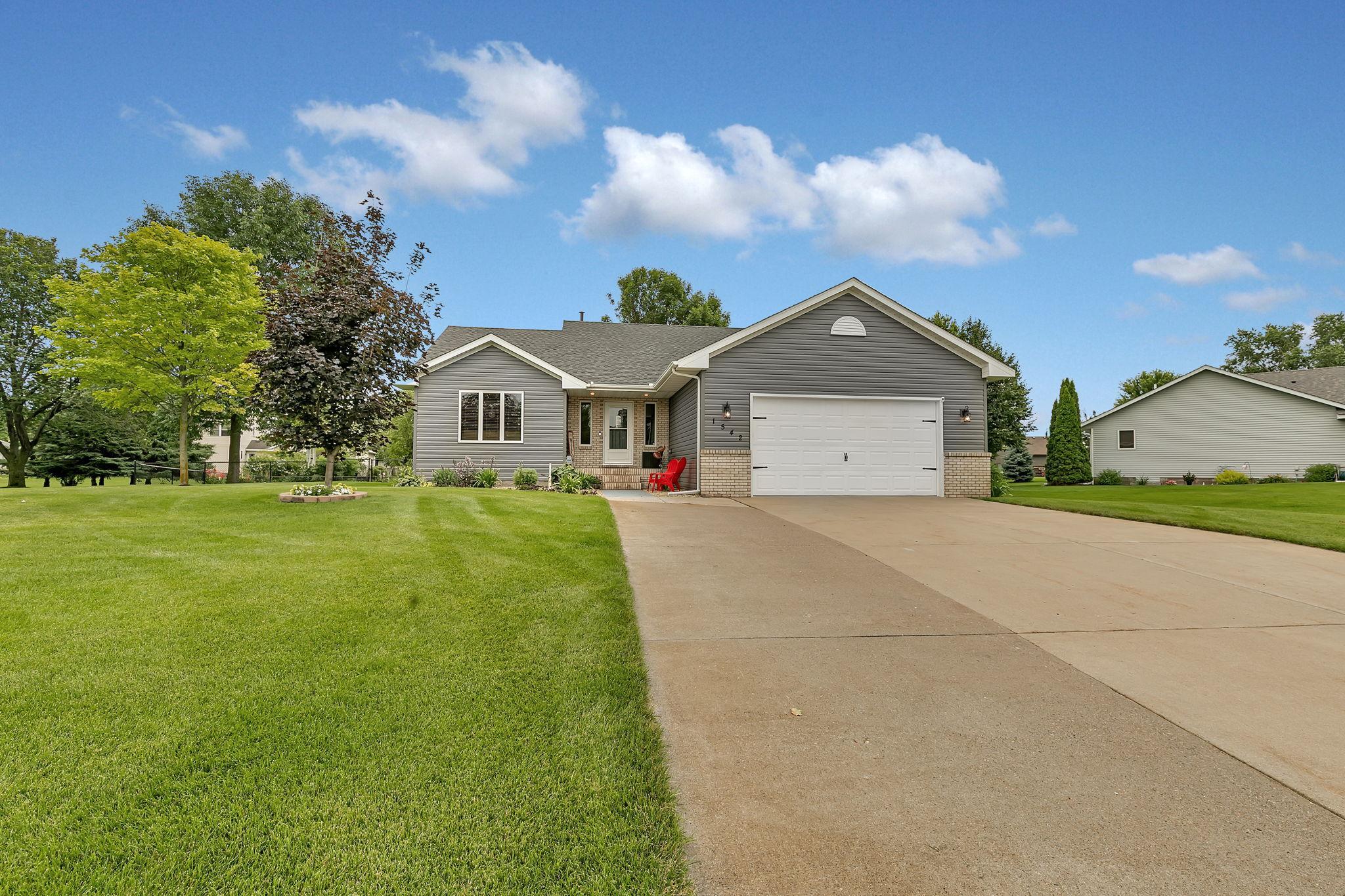 1542 Mulberry Road St. Cloud, MN 56303 - Photo 1 of 40