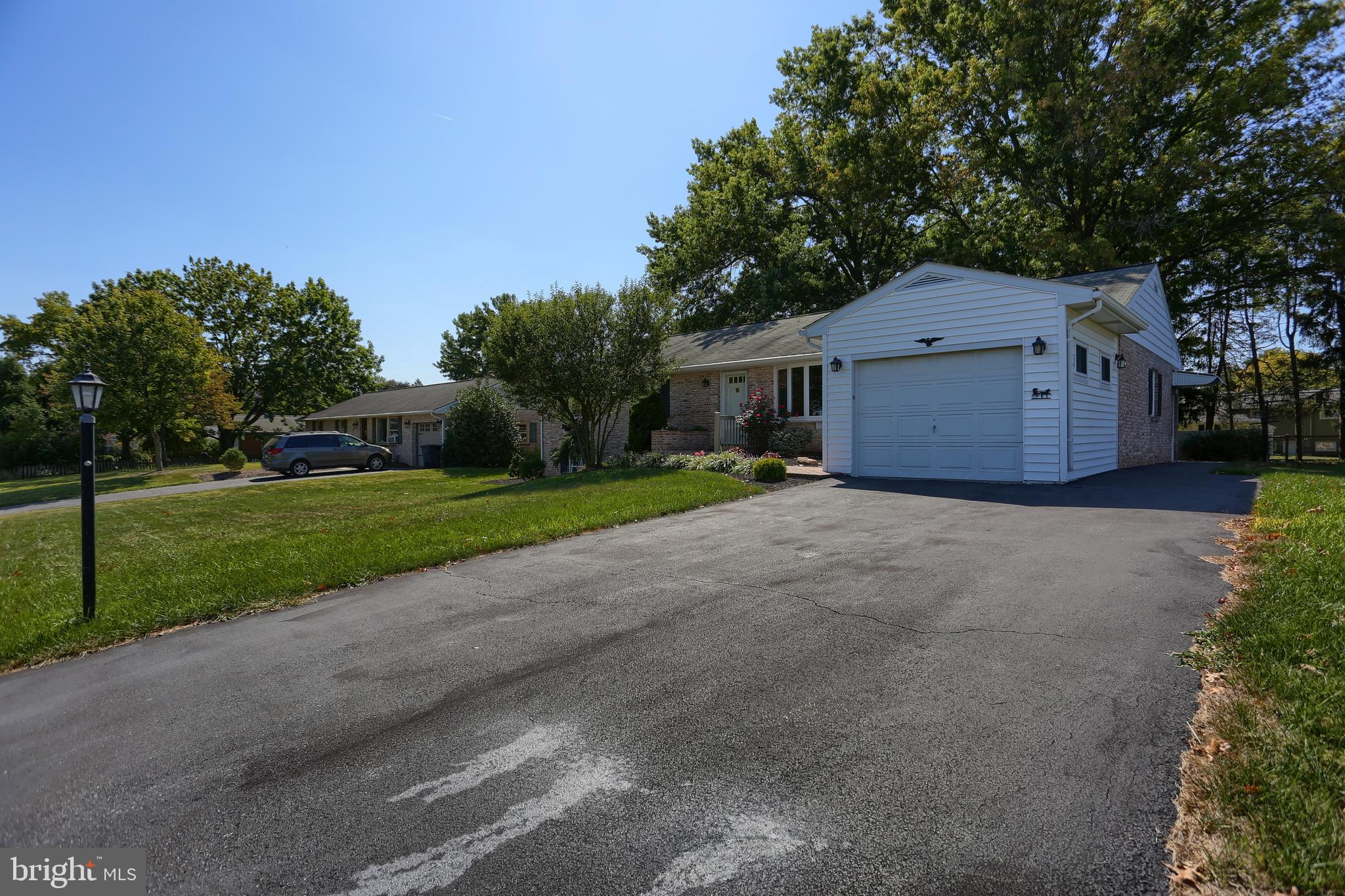 92 Quarry Road Leola, PA 17540 - Photo 3 of 32