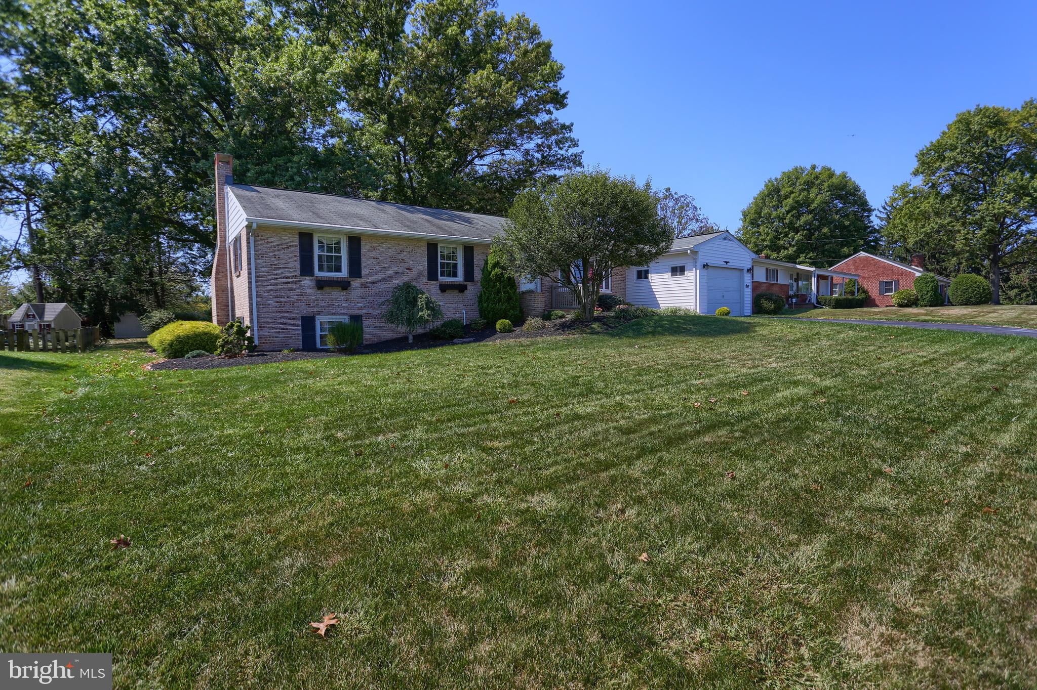 92 Quarry Road Leola, PA 17540 - Photo 4 of 32