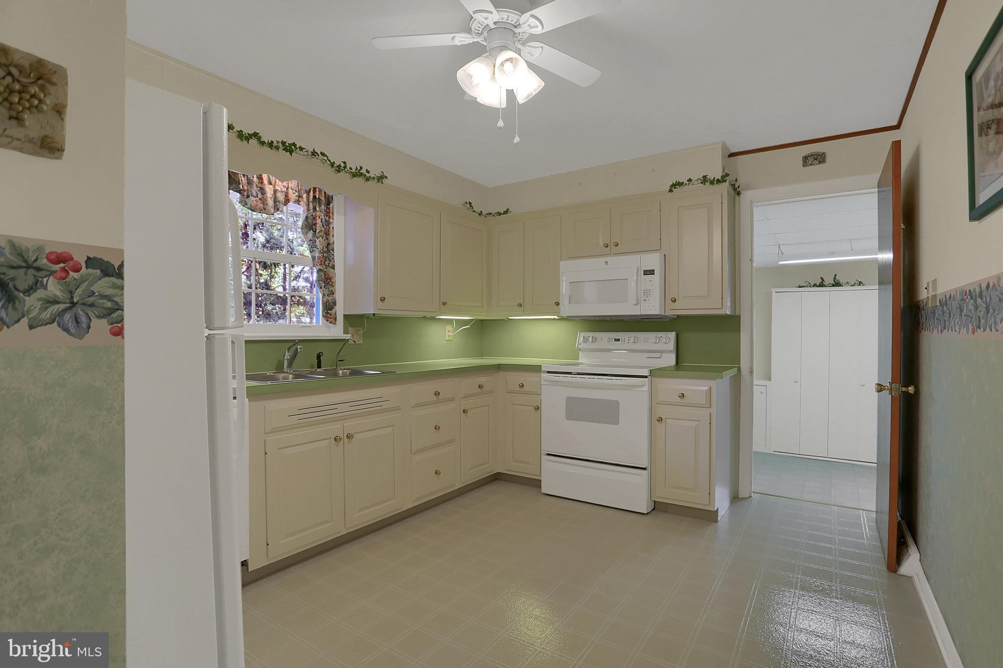 92 Quarry Road Leola, PA 17540 - Photo 9 of 32