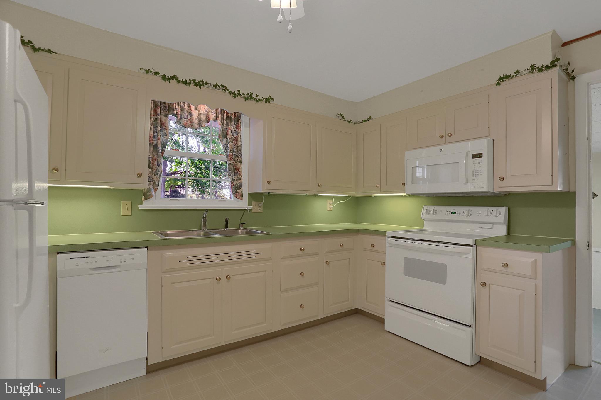 92 Quarry Road Leola, PA 17540 - Photo 10 of 32