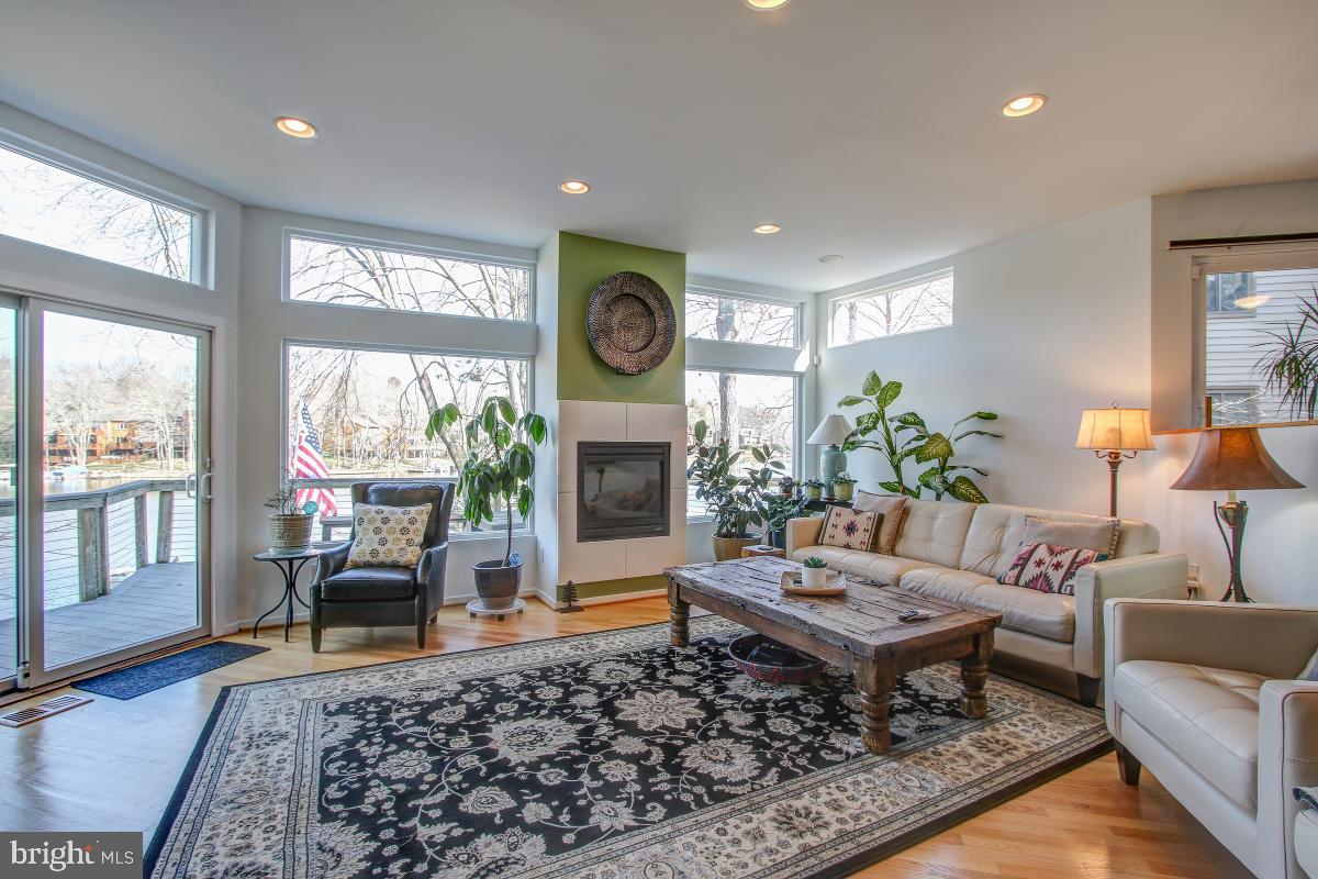2258 Compass Point Lane Reston, VA 20191 - Photo 12 of 54 Gas Fireplace, wonderful windows, Deck access!
