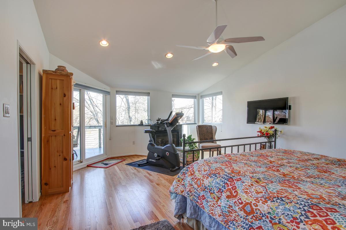 2258 Compass Point Lane Reston, VA 20191 - Photo 23 of 54 Stunning Master Suite with Fireplace!