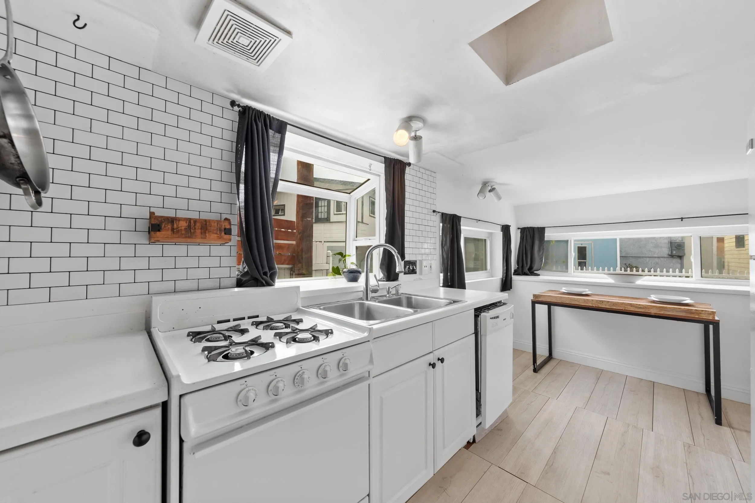 170 Diana Street, Unit 29 Encinitas, CA 92024 - Photo 11 of 20