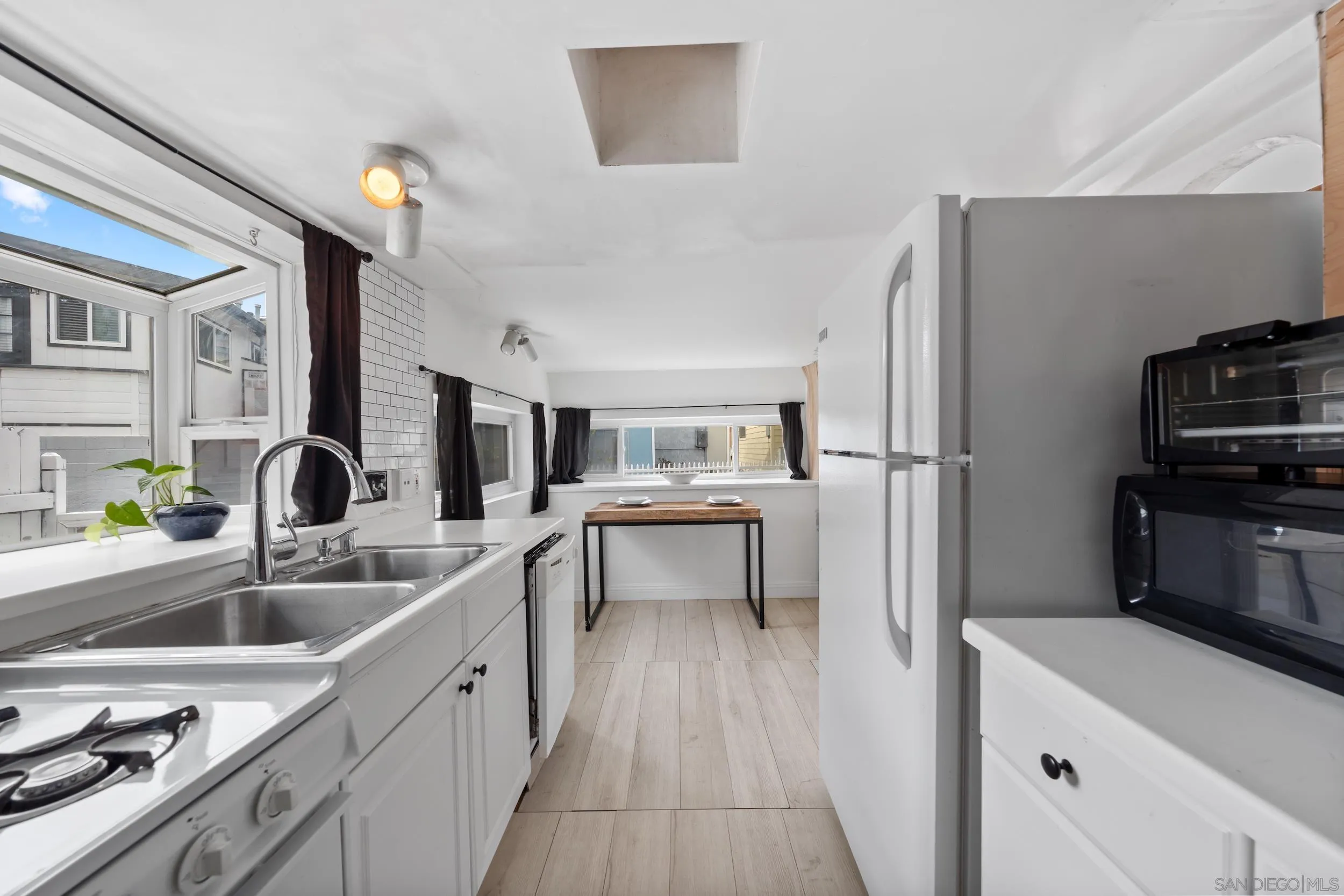 170 Diana Street, Unit 29 Encinitas, CA 92024 - Photo 12 of 20