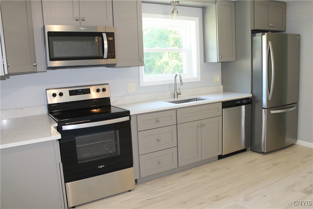 111 Willowcrest Drive Elbridge, NY 13060 - Photo 3 of 44 Kitchen