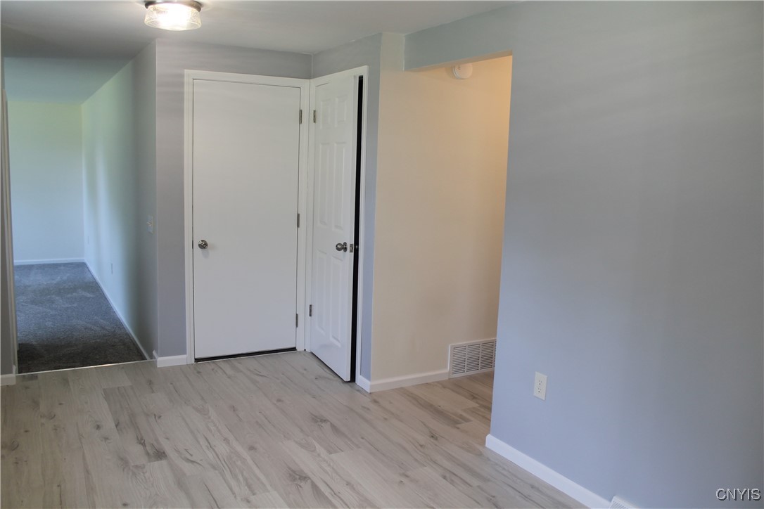 111 Willowcrest Drive Elbridge, NY 13060 - Photo 7 of 44 Kitchen