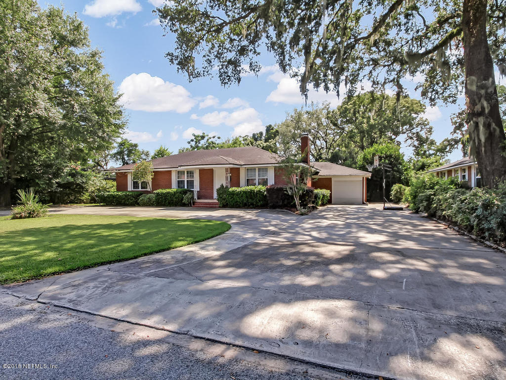 1526 Somerville Road Jacksonville, FL 32207 - Photo 3 of 30 a view of a house with a yard