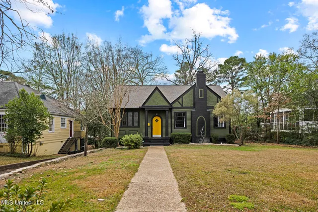 $280,000 | 1417 Poplar Boulevard, Jackson, MS 39202