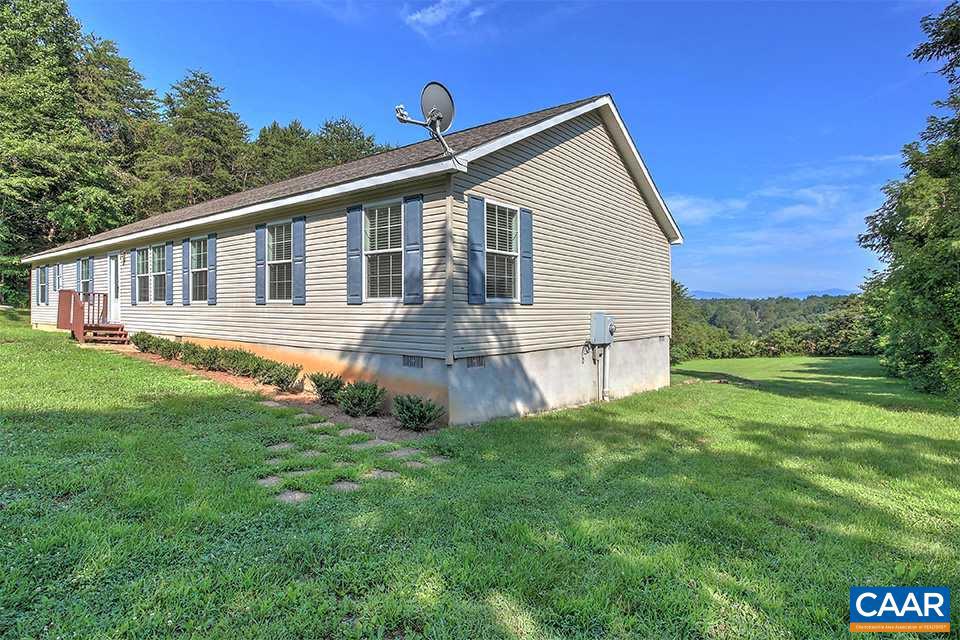 4405 Ridge Road Barboursville, VA 22923 - Photo 4 of 27 Gallery Image 4