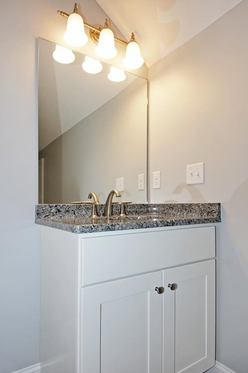 33 Cutter Hill Road, Unit 33 Arlington, MA 02474 - Photo 23 of 25 Gallery Image 23