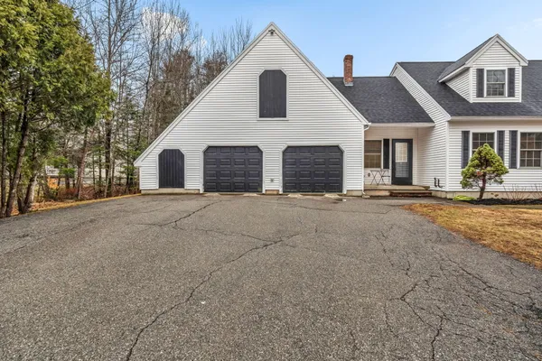 $729,000 | 12 Surrey Lane, Hampden, ME 04444