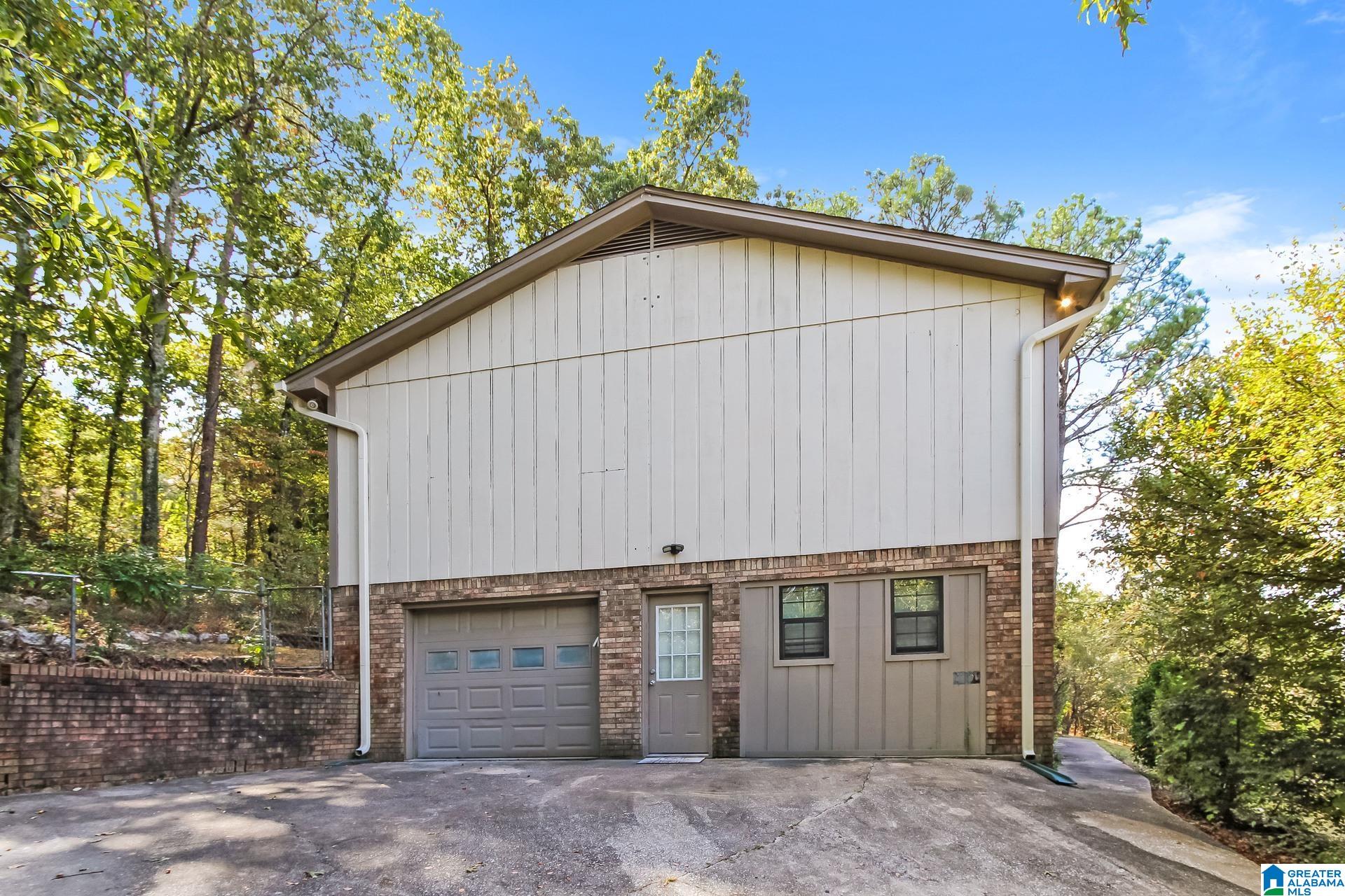 1349 Old Boston Road Alabaster, AL 35007 - Photo 2 of 22