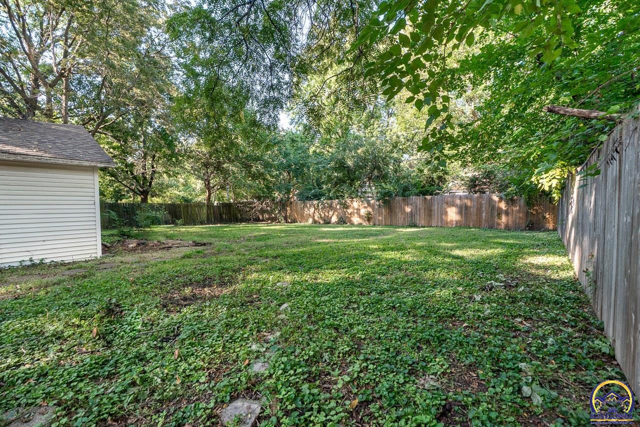 917 Southwest Warren Avenue Topeka, KS 66606 - Photo 33 of 35