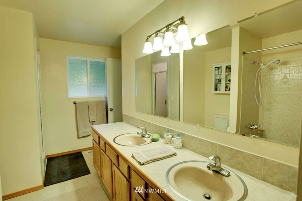 4905 Storm Lake Road Snohomish, WA 98290 - Photo 6 of 15 Gallery Image 6