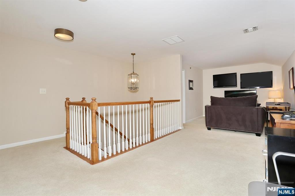 175 Rochelle Avenue, Unit 321 Rochelle Park, NJ 07662 - Photo 35 of 50