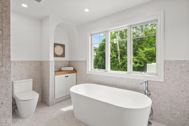 $4,675,000 | 510 Beacon Boulevard, Sea Girt, NJ 08750