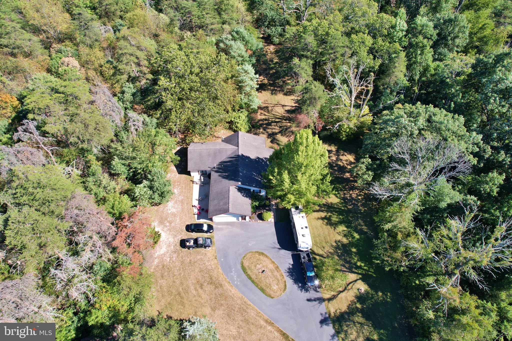 2324 Ridge Hollow Road Edinburg, VA 22824 - Photo 3 of 61 Come to your country estate!