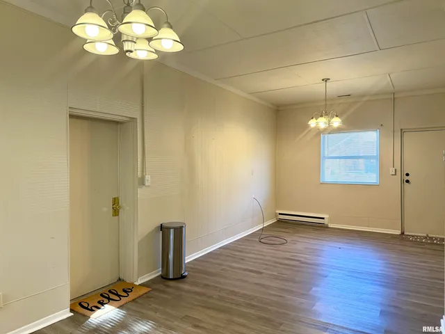 $270,000 | 1103 West Boulevard Street, Unit A & B, Marion, IL 62959