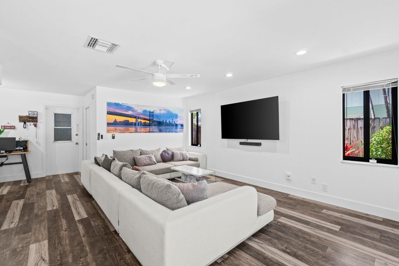 17725 Briar Patch Trail Boca Raton, FL 33487 - Photo 12 of 35 006-17725BriarPatchTrail-BocaRaton-FL-33