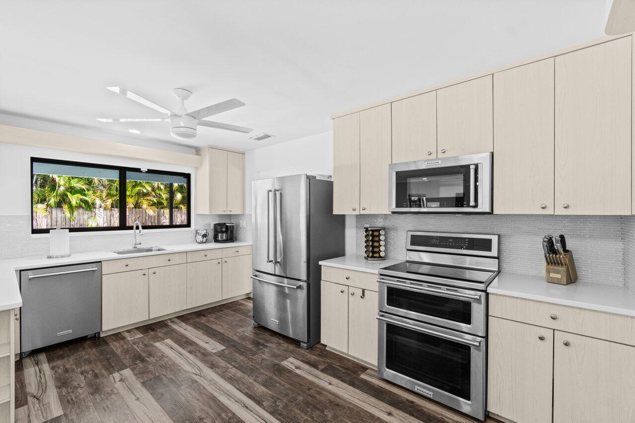 17725 Briar Patch Trail Boca Raton, FL 33487 - Photo 15 of 35 011-17725BriarPatchTrail-BocaRaton-FL-33