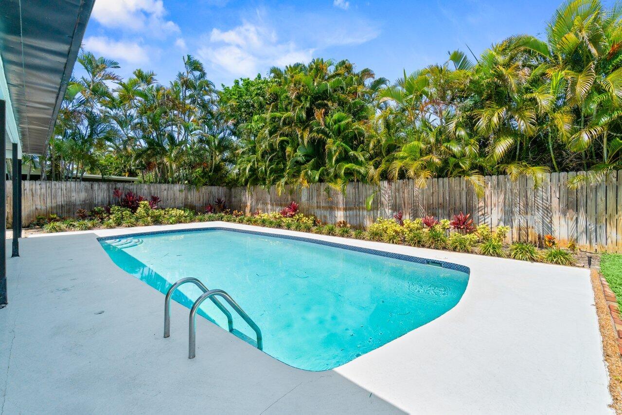 17725 Briar Patch Trail Boca Raton, FL 33487 - Photo 30 of 35 032-17725BriarPatchTrail-BocaRaton-FL-33