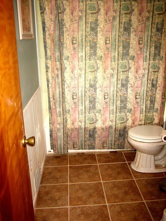 46 Wachusett Road Gardner, MA 01440 - Photo 16 of 20 Gallery Image 16