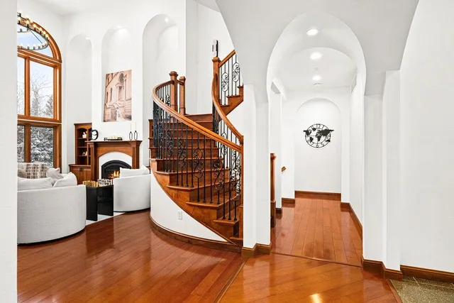 $1,599,900 | 1944 Chinook Drive, Duluth, MN 55811