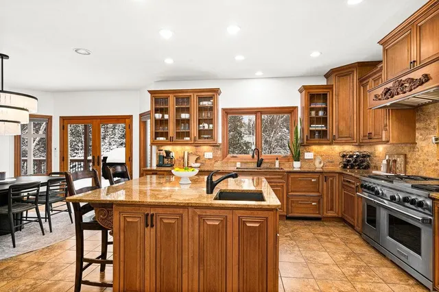 $1,599,900 | 1944 Chinook Drive, Duluth, MN 55811