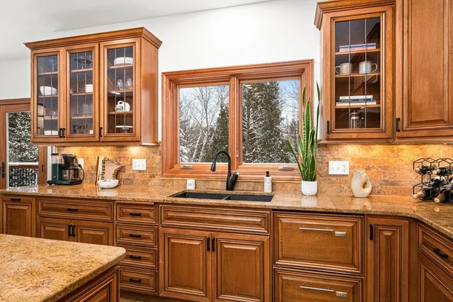 $1,599,900 | 1944 Chinook Drive, Duluth, MN 55811