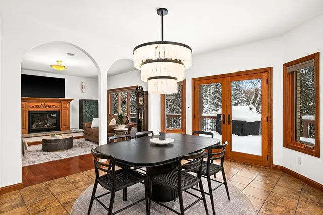 $1,599,900 | 1944 Chinook Drive, Duluth, MN 55811