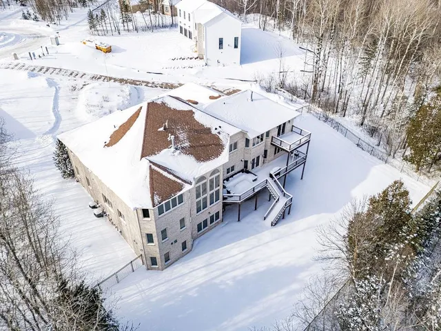 $1,599,900 | 1944 Chinook Drive, Duluth, MN 55811