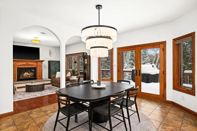 $1,599,900 | 1944 Chinook Drive, Duluth, MN 55811