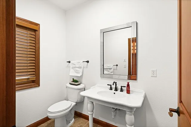 $1,599,900 | 1944 Chinook Drive, Duluth, MN 55811