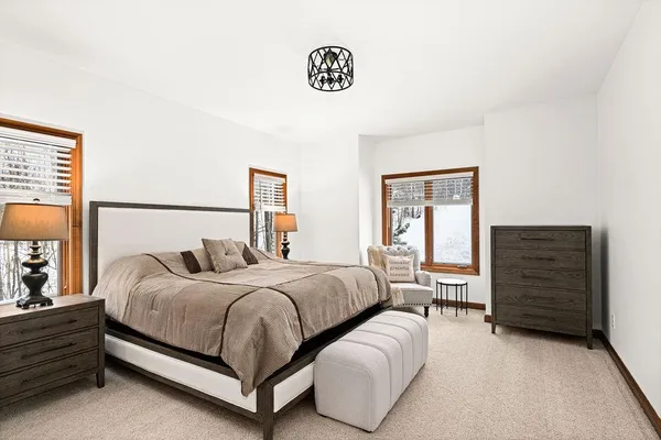 $1,599,900 | 1944 Chinook Drive, Duluth, MN 55811