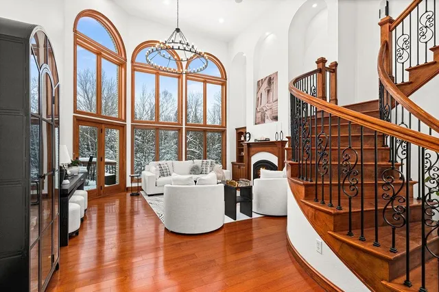 $1,599,900 | 1944 Chinook Drive, Duluth, MN 55811