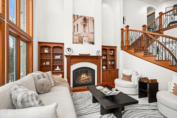 $1,599,900 | 1944 Chinook Drive, Duluth, MN 55811