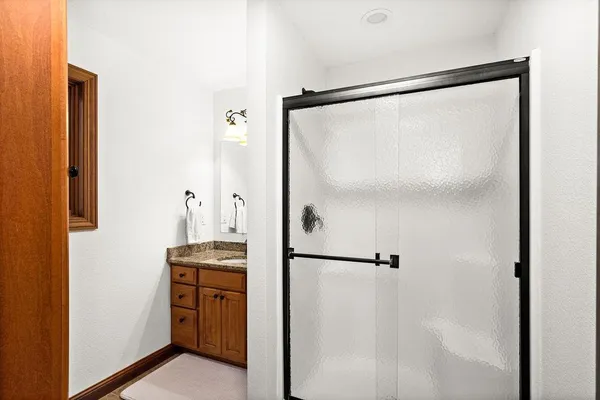 $1,599,900 | 1944 Chinook Drive, Duluth, MN 55811