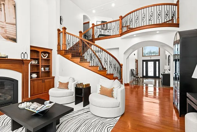 $1,599,900 | 1944 Chinook Drive, Duluth, MN 55811