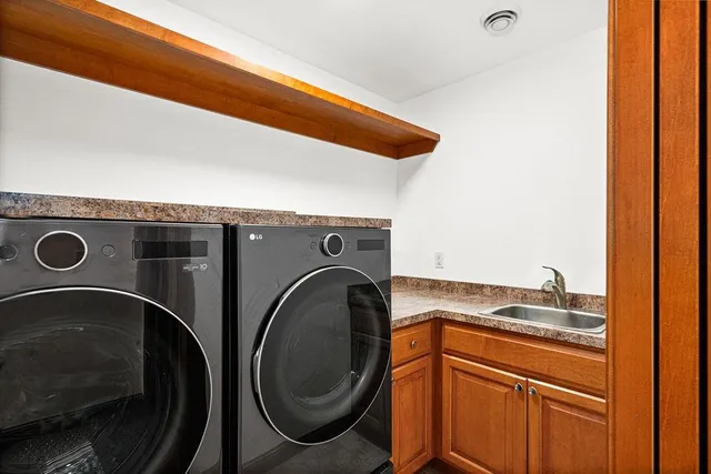 $1,599,900 | 1944 Chinook Drive, Duluth, MN 55811