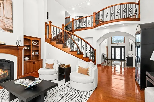 $1,599,900 | 1944 Chinook Drive, Duluth, MN 55811