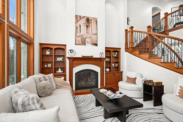 $1,599,900 | 1944 Chinook Drive, Duluth, MN 55811