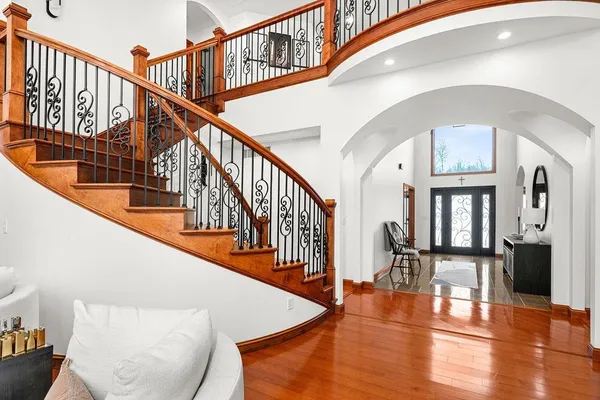 $1,599,900 | 1944 Chinook Drive, Duluth, MN 55811