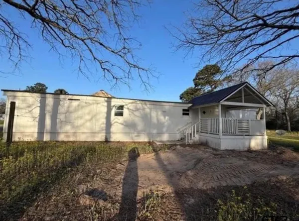 $1,350 | 3748 County Road 3190, Tyler, TX 75706