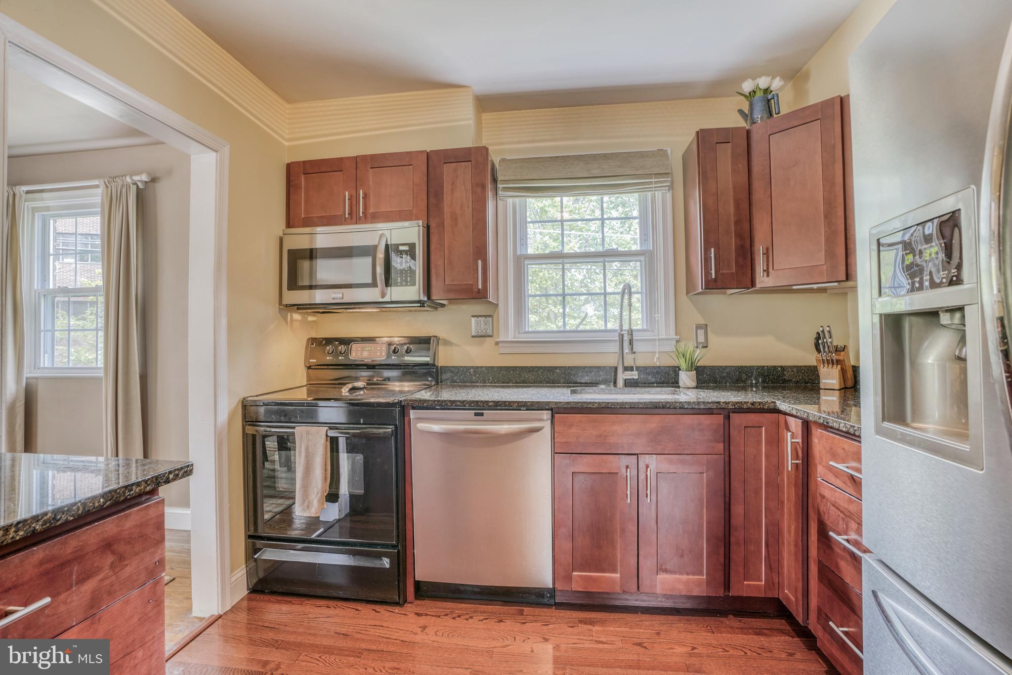 2 Ridgefield Road Lutherville-Timonium, MD 21093 - Photo 11 of 38 Stainless appliances