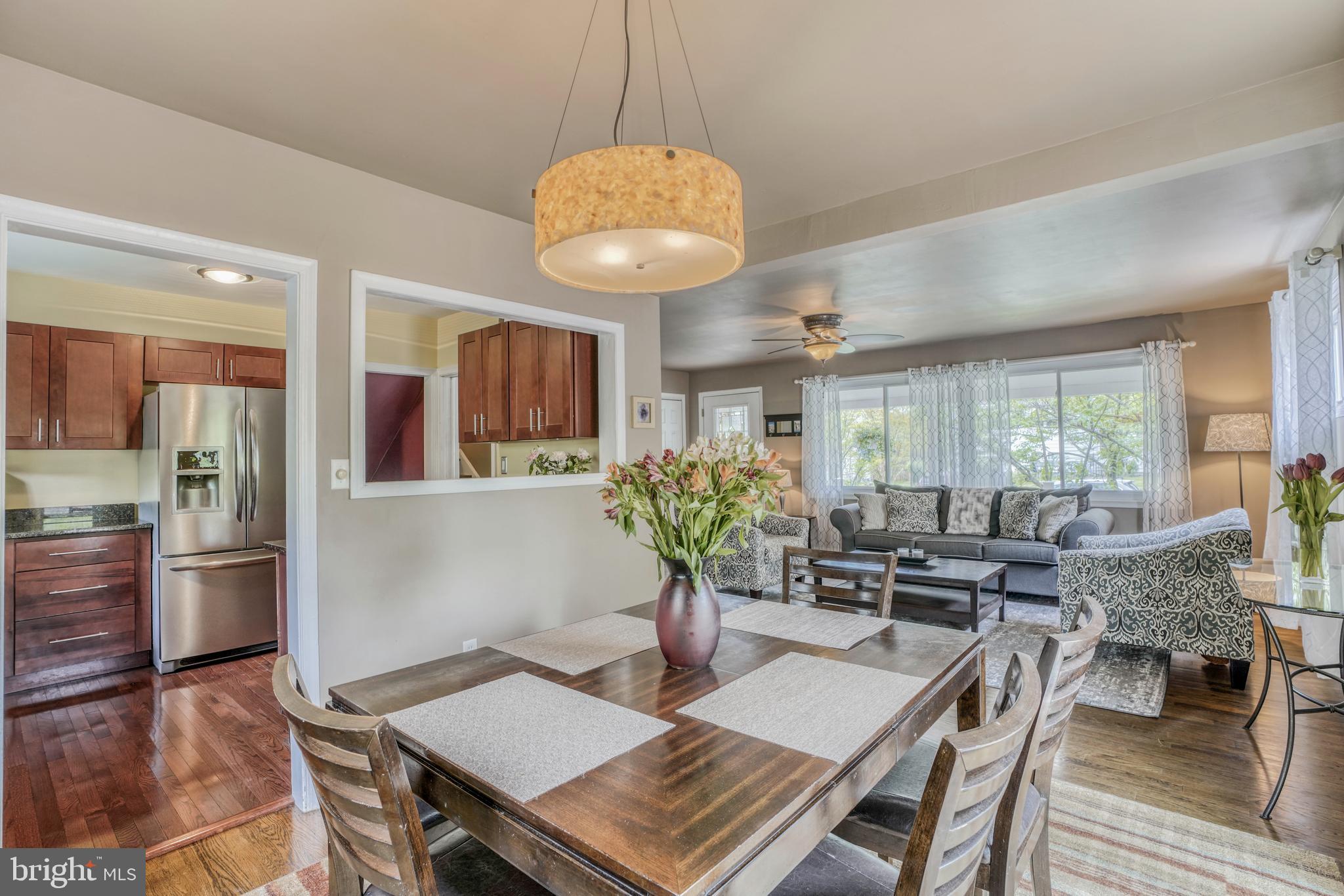2 Ridgefield Road Lutherville-Timonium, MD 21093 - Photo 9 of 38 Nice size dining room
