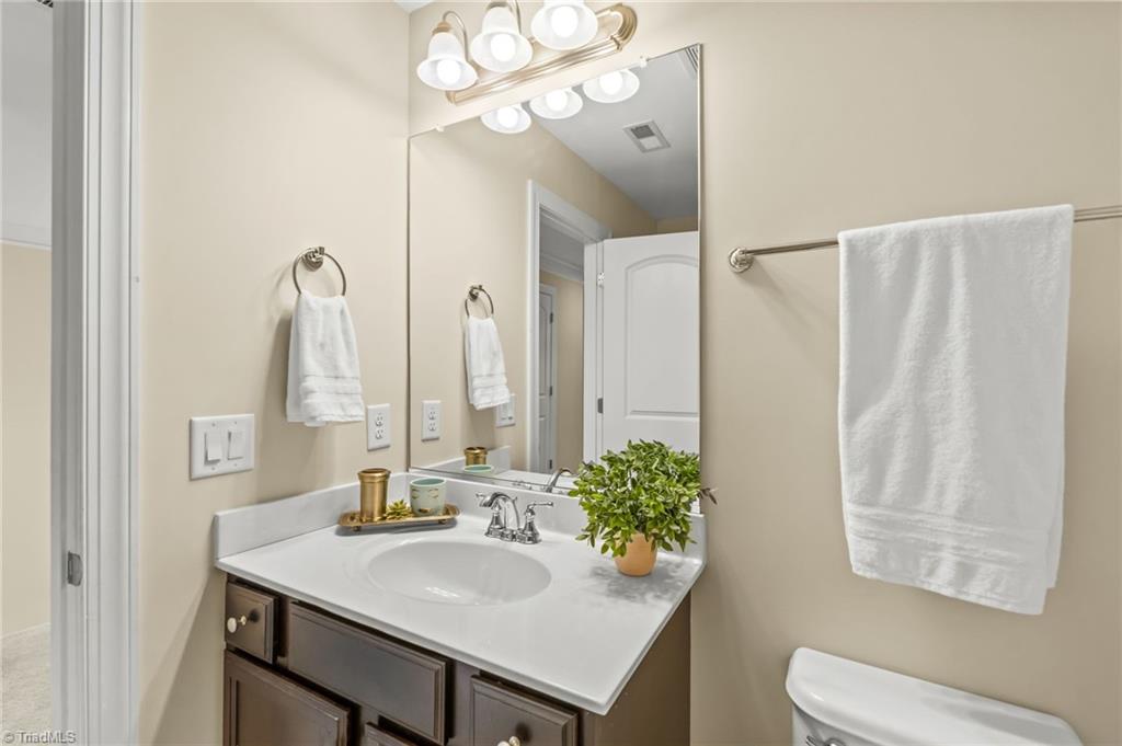 633 Stags Leap Court High Point, NC 27265 - Photo 28 of 40
