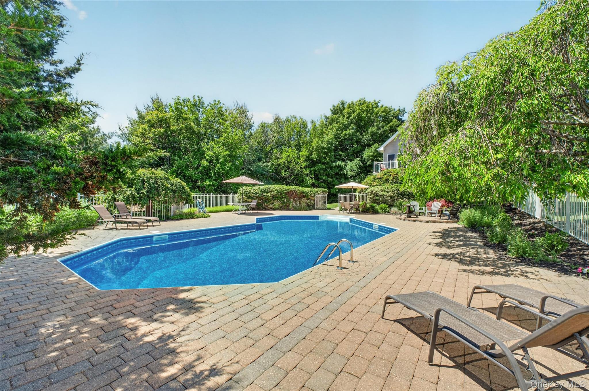 201 Candlestick Hill Road Newburgh, NY 12550 - Photo 2 of 47