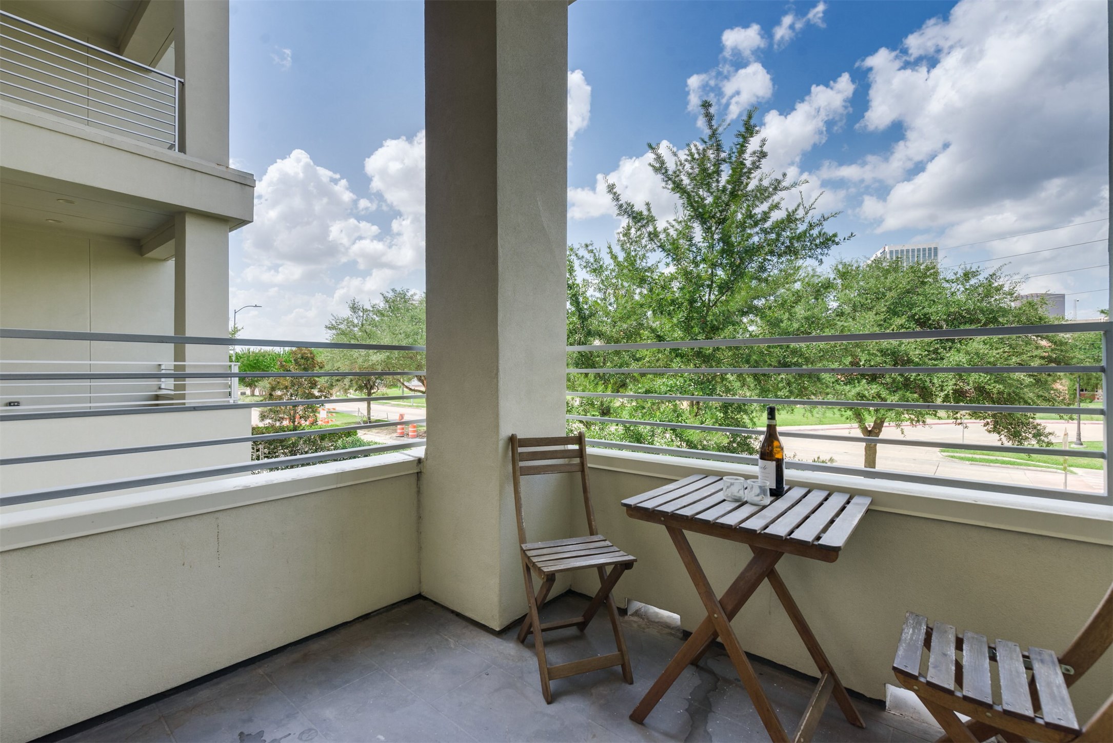 5429 Hidalgo Street, Unit B Houston, TX 77056 - Photo 16 of 38 a view of outdoor area with seating area